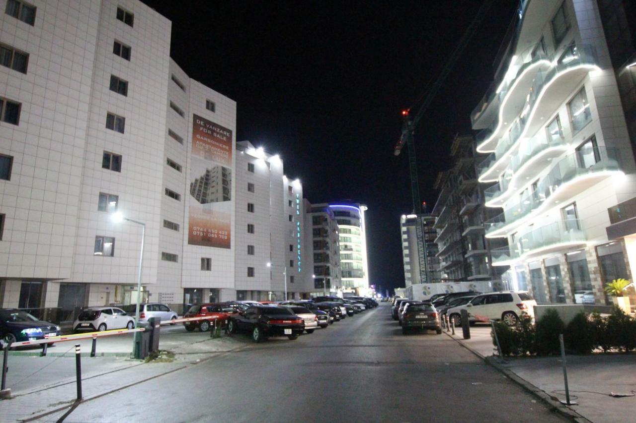Aura Studio Mamaia